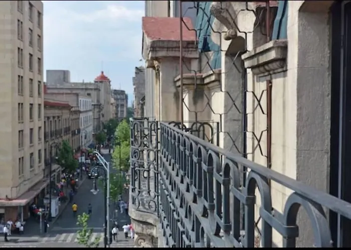 304 Balcony Walk To Zocalo Ac Rooftop Holiday home Mexico City